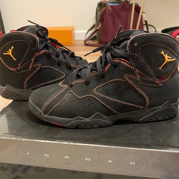 Air Jordan Citrus 7s - Picture 7 of 7
